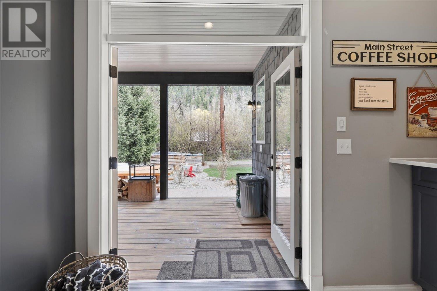 2625 Otter Avenue, Tulameen