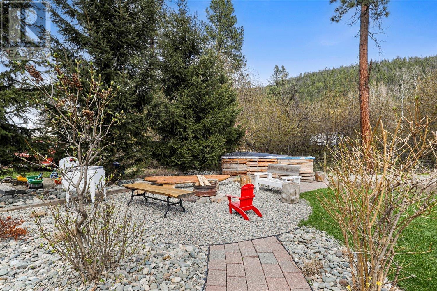 2625 Otter Avenue, Tulameen