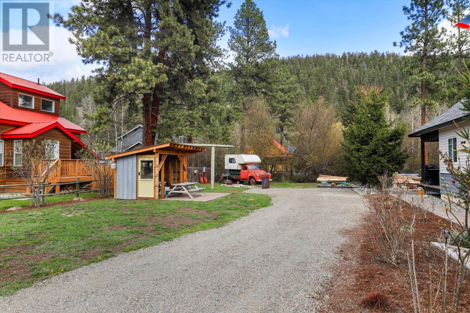 2625 Otter Avenue, Tulameen