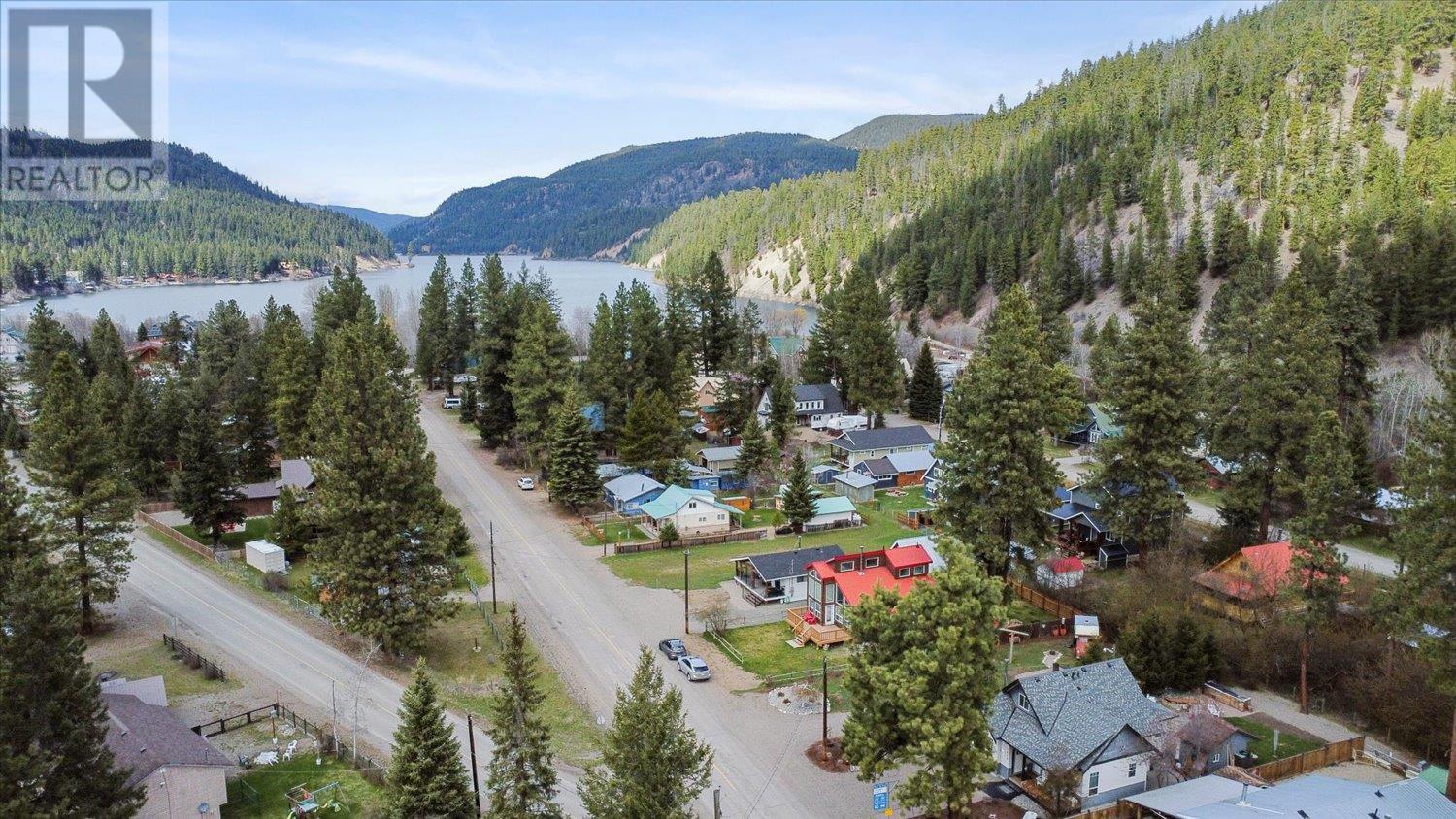 2625 Otter Avenue, Tulameen