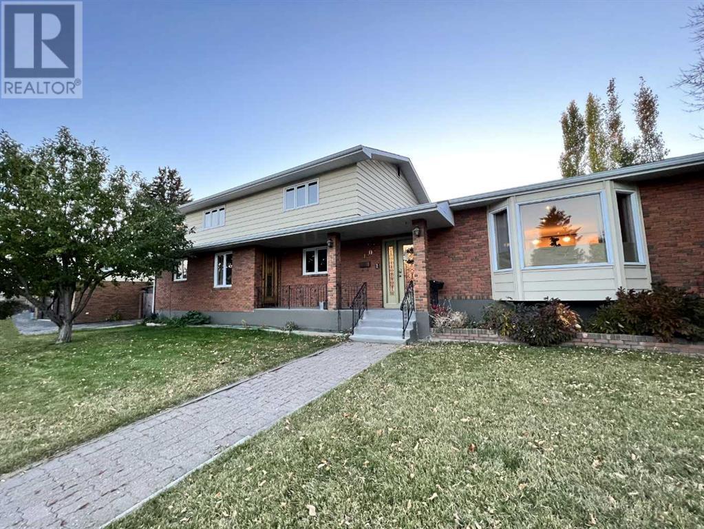 Single Family House for Sale in   Street NE Renfrew Calgary 