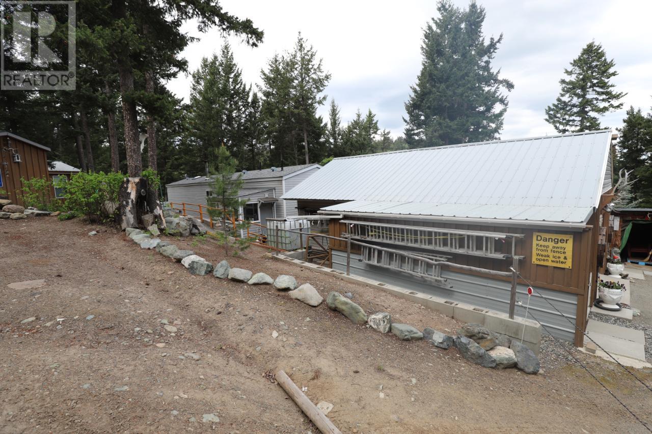 4472 IRON MOUNTAIN ROAD, Merritt