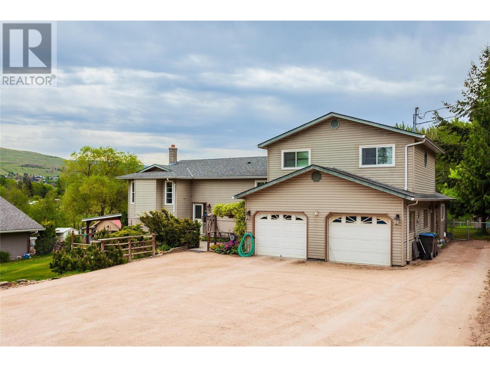  11345 Woodsdale Court, Lake Country