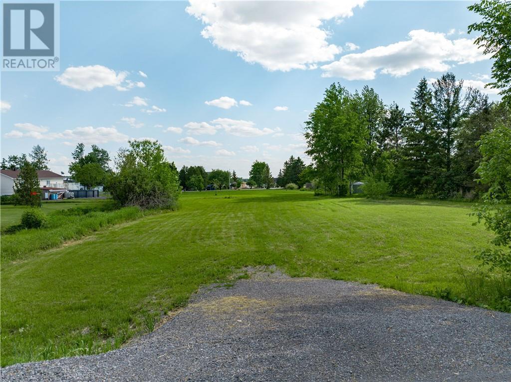 2903 Chartrand Street, Lefaivre