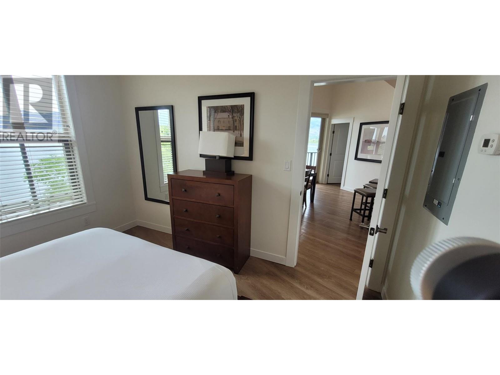 #316 4200 Lakeshore Drive - 34