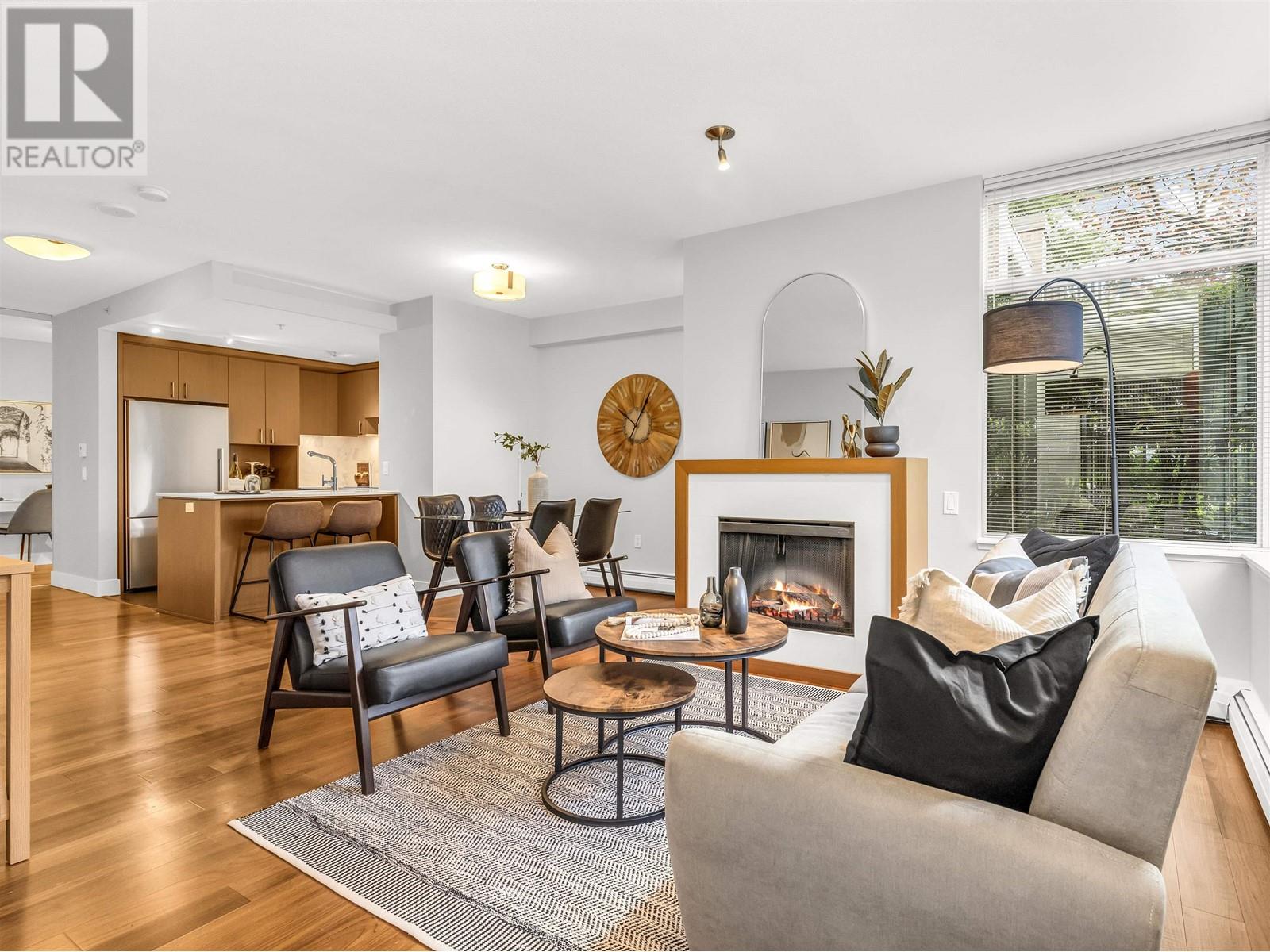 1303 Civic Place Mews, North Vancouver