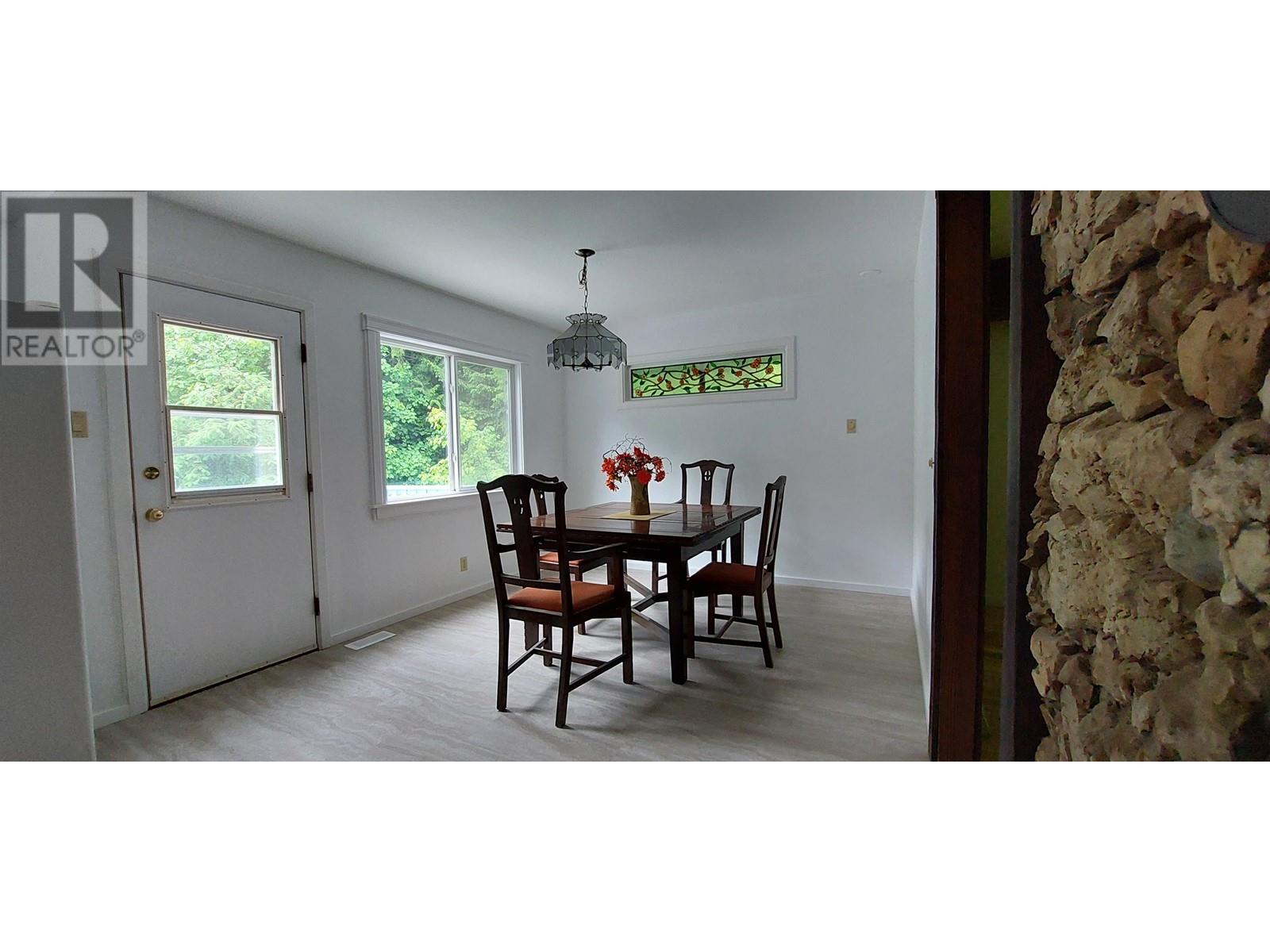 1290 MACKENZIE 20 HIGHWAY, Bella Coola