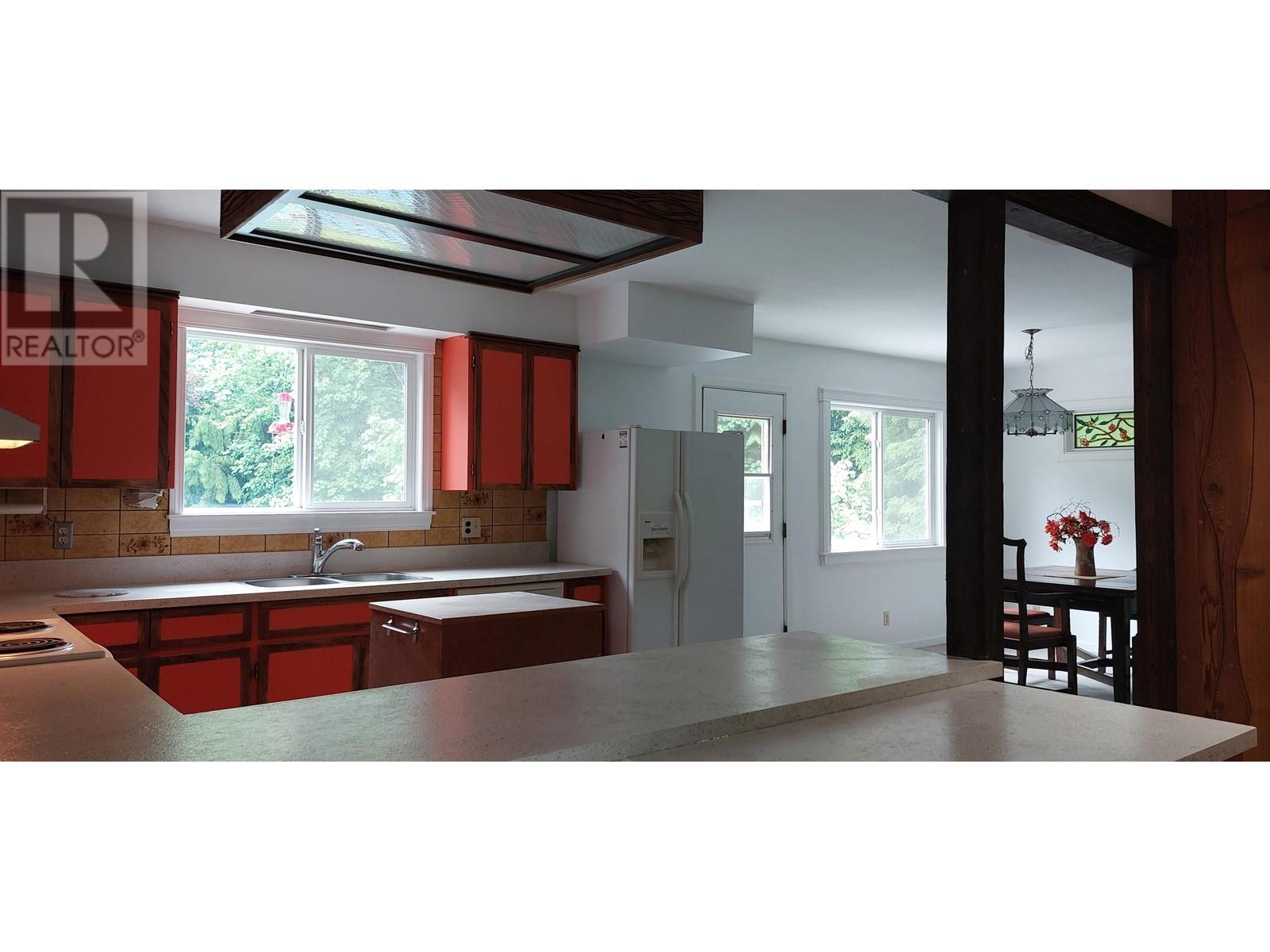 1290 MACKENZIE 20 HIGHWAY, Bella Coola