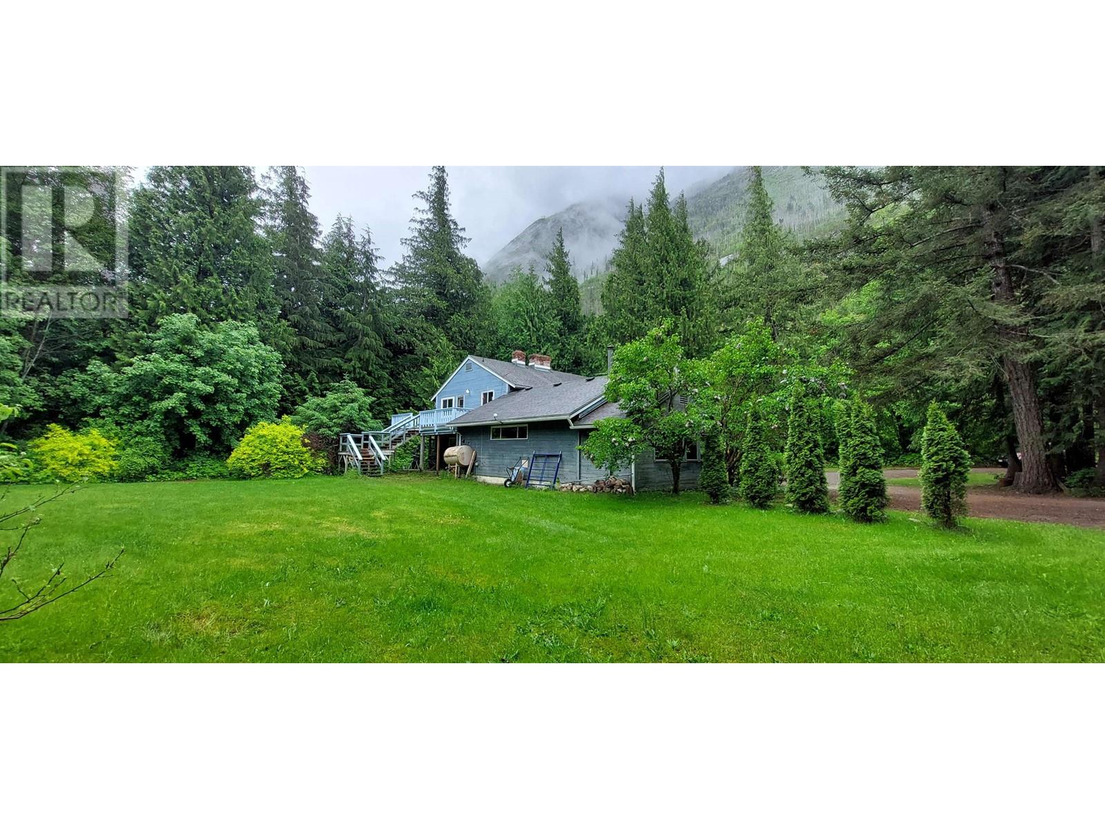 1290 MACKENZIE 20 HIGHWAY, Bella Coola