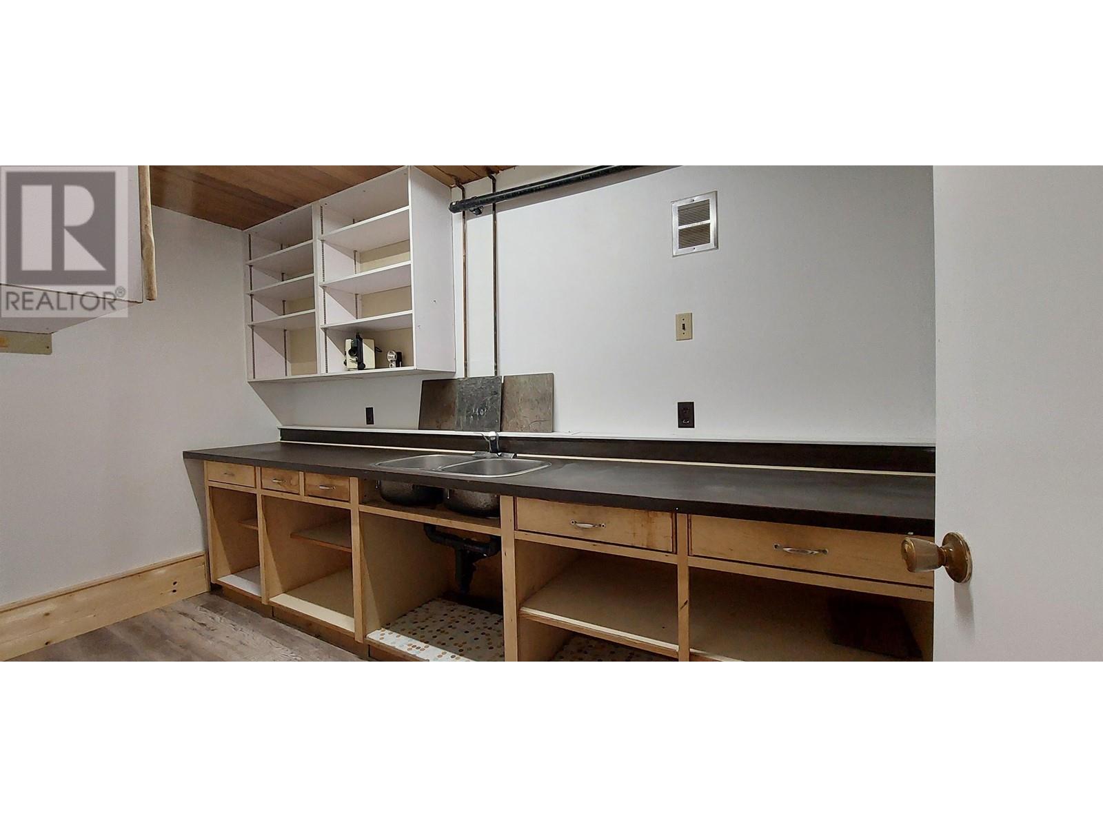 1290 MACKENZIE 20 HIGHWAY, Bella Coola