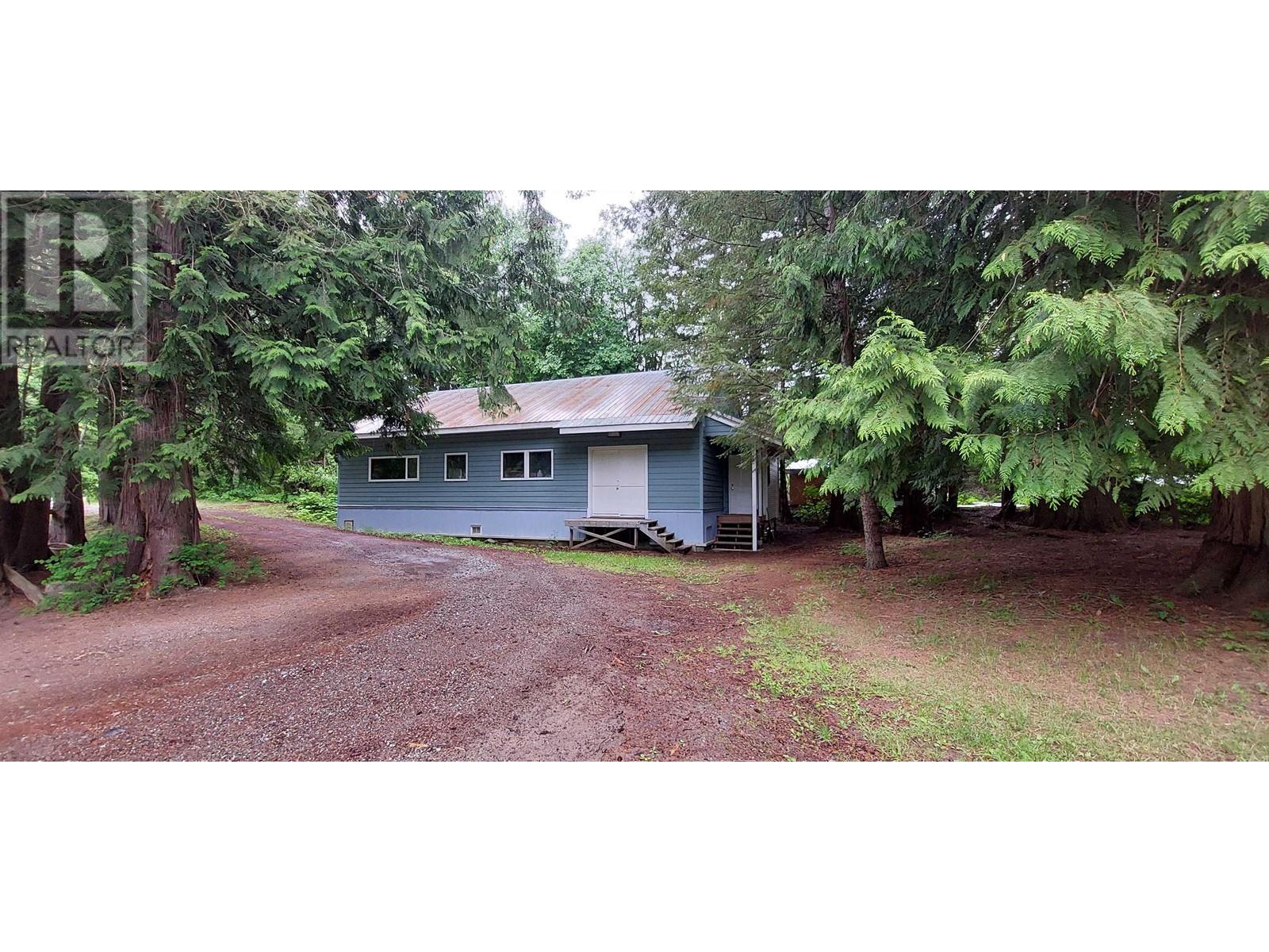 1290 MACKENZIE 20 HIGHWAY, Bella Coola