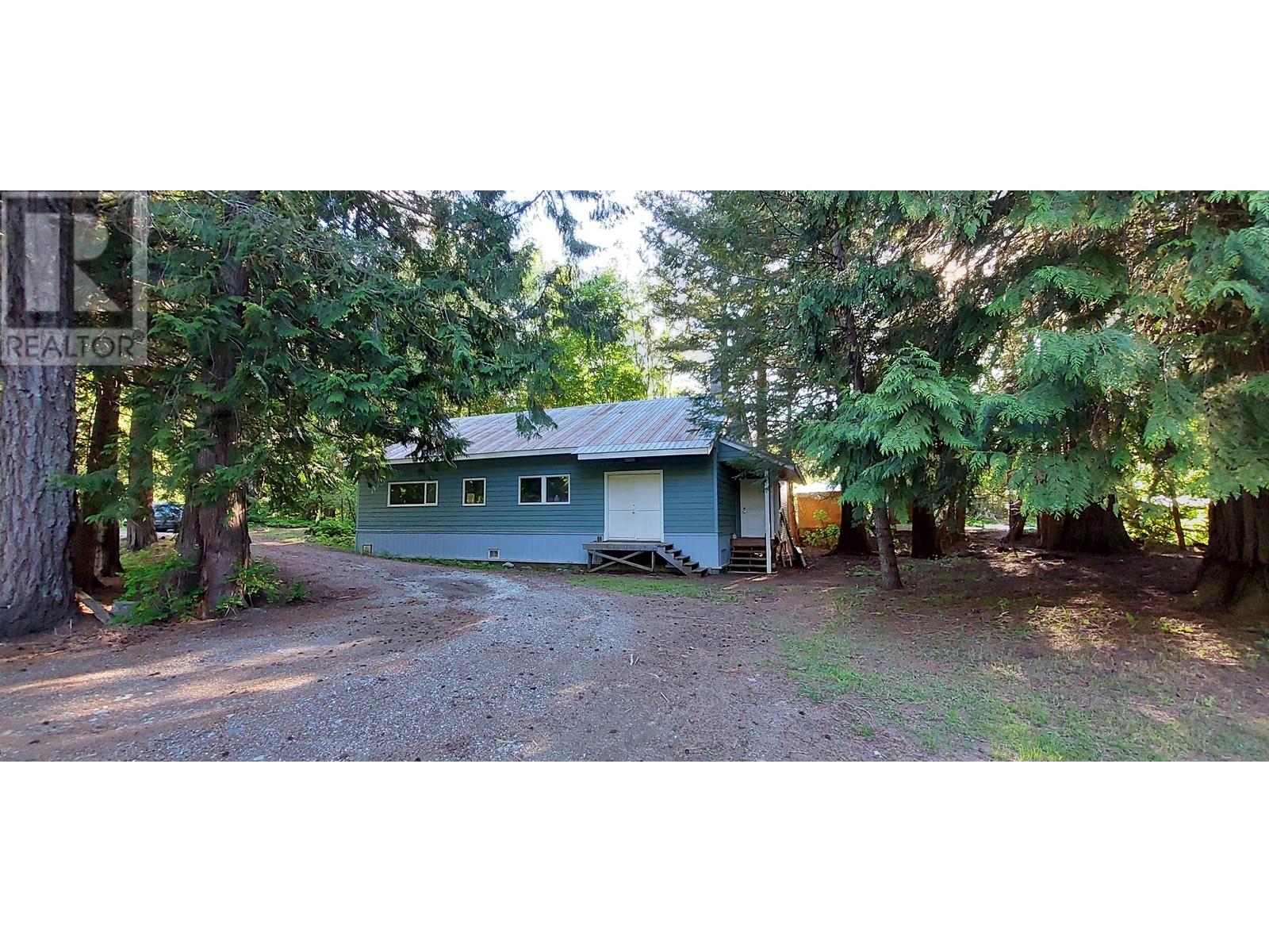 1290 MACKENZIE 20 HIGHWAY, Bella Coola