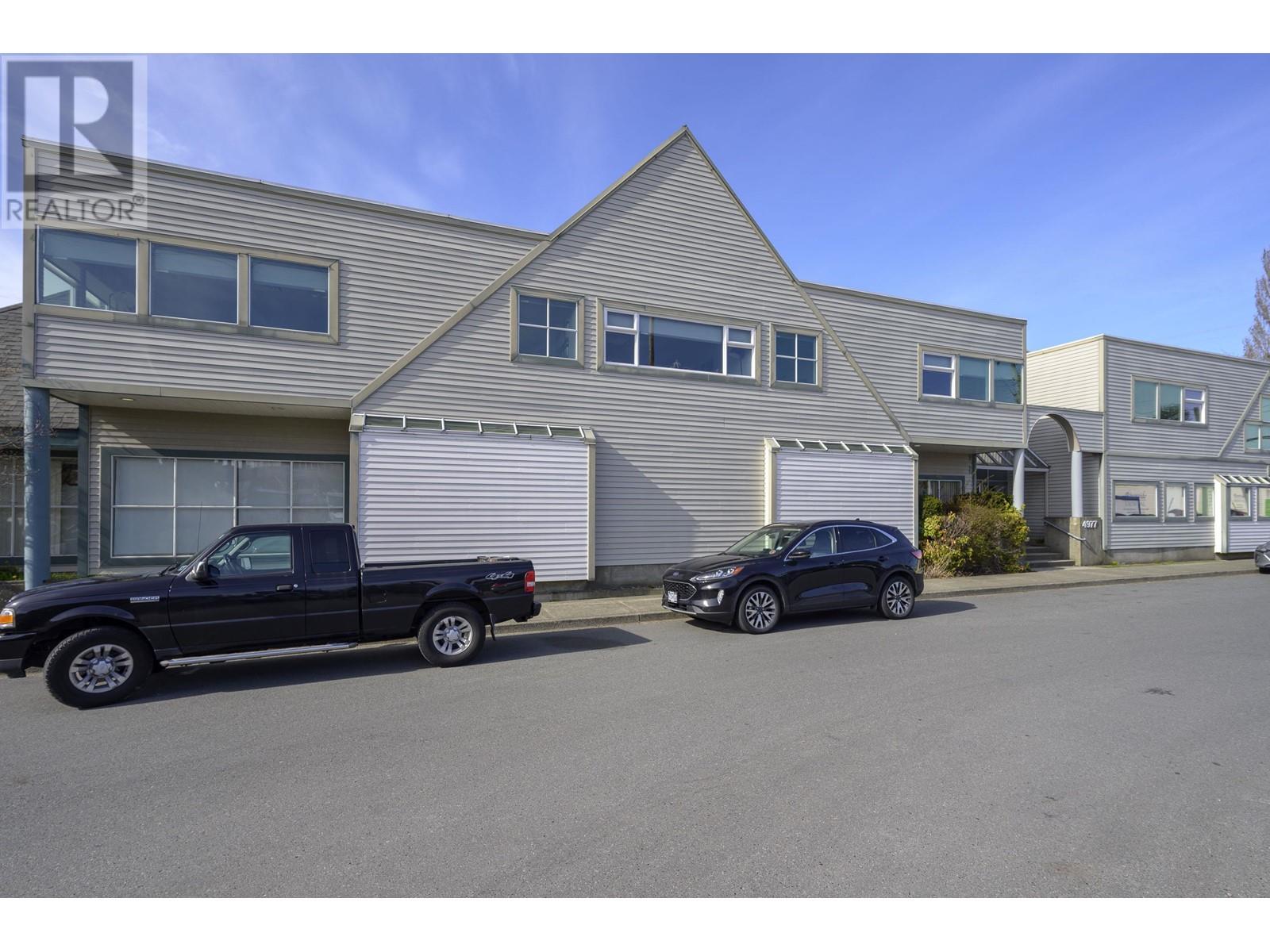 220 4977 Trenant Street, Ladner