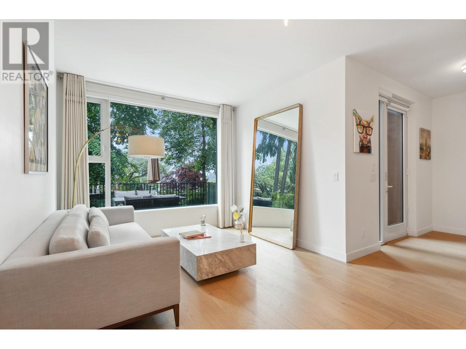 1577 W 57th Avenue, Vancouver