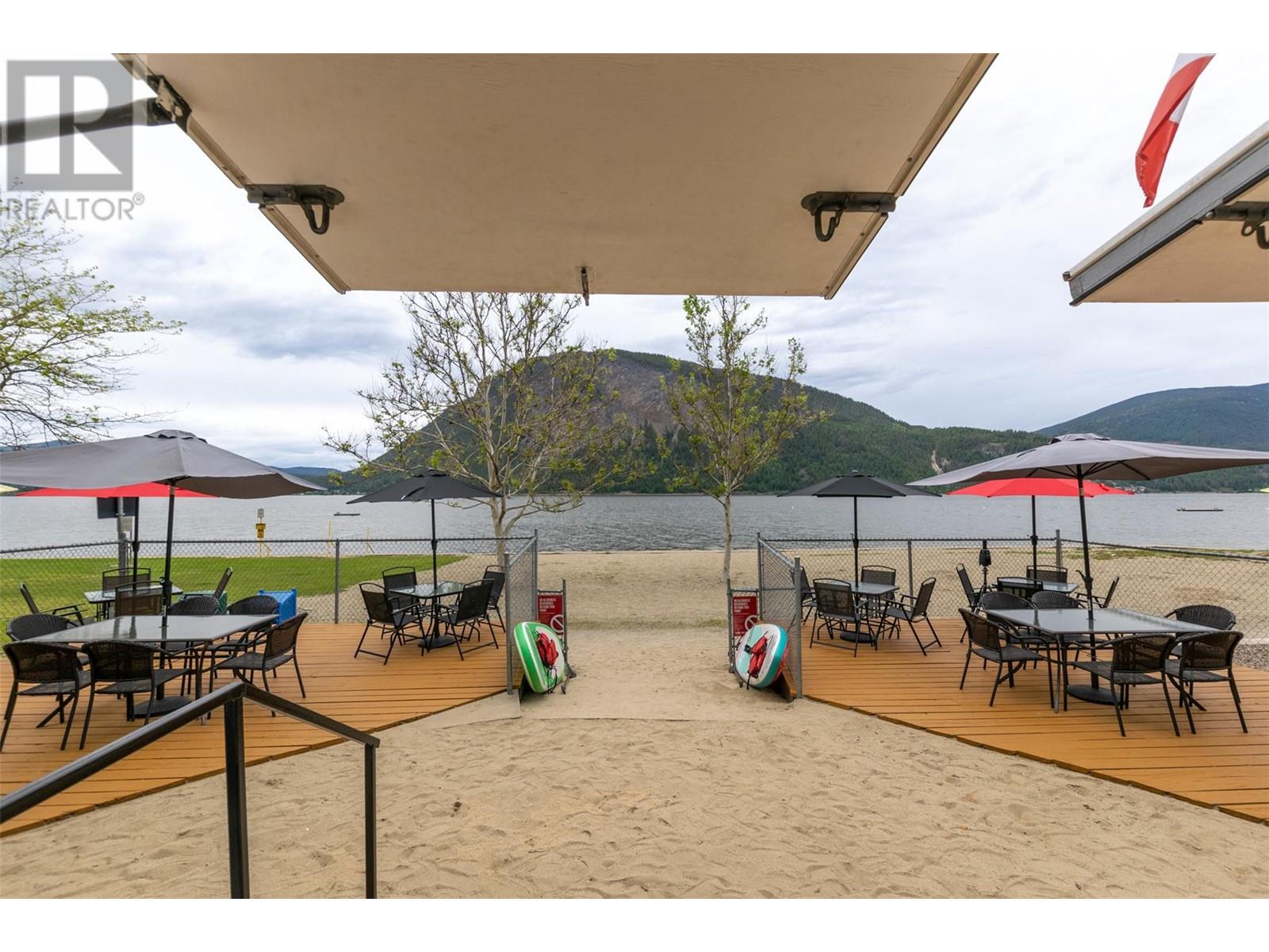  7220 36 Street Northeast, Salmon Arm