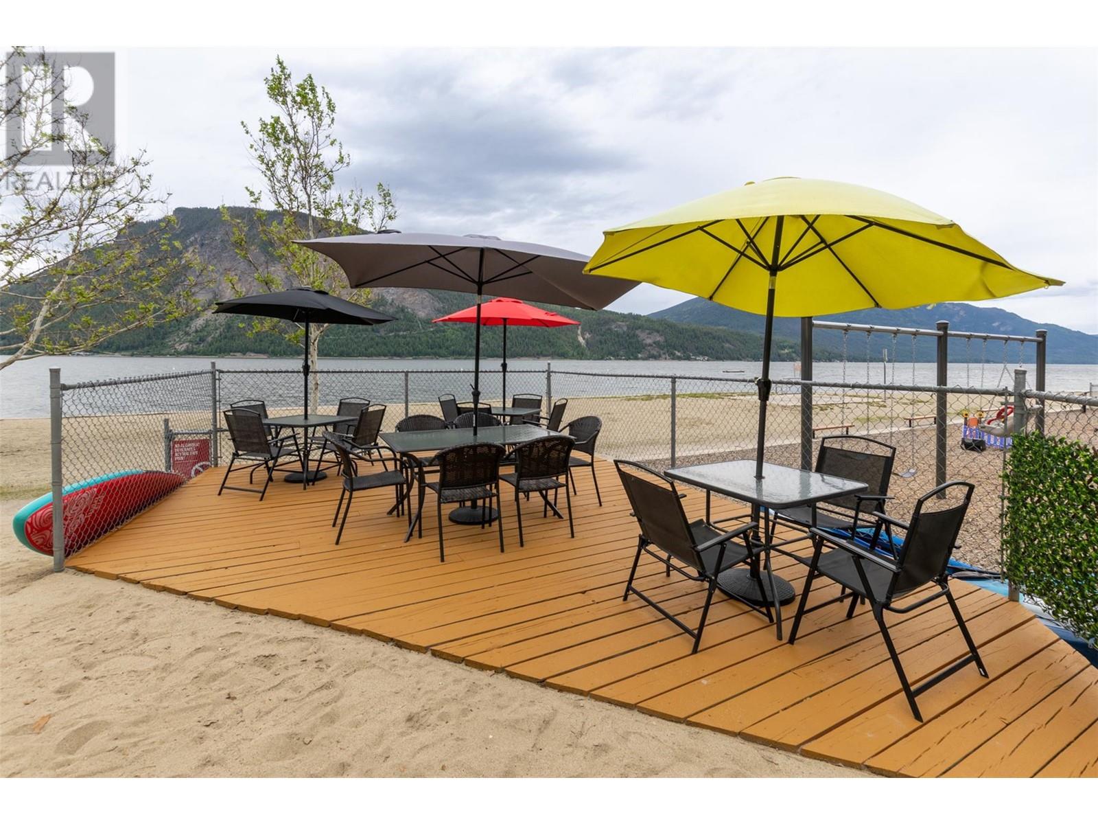  7220 36 Street Northeast, Salmon Arm