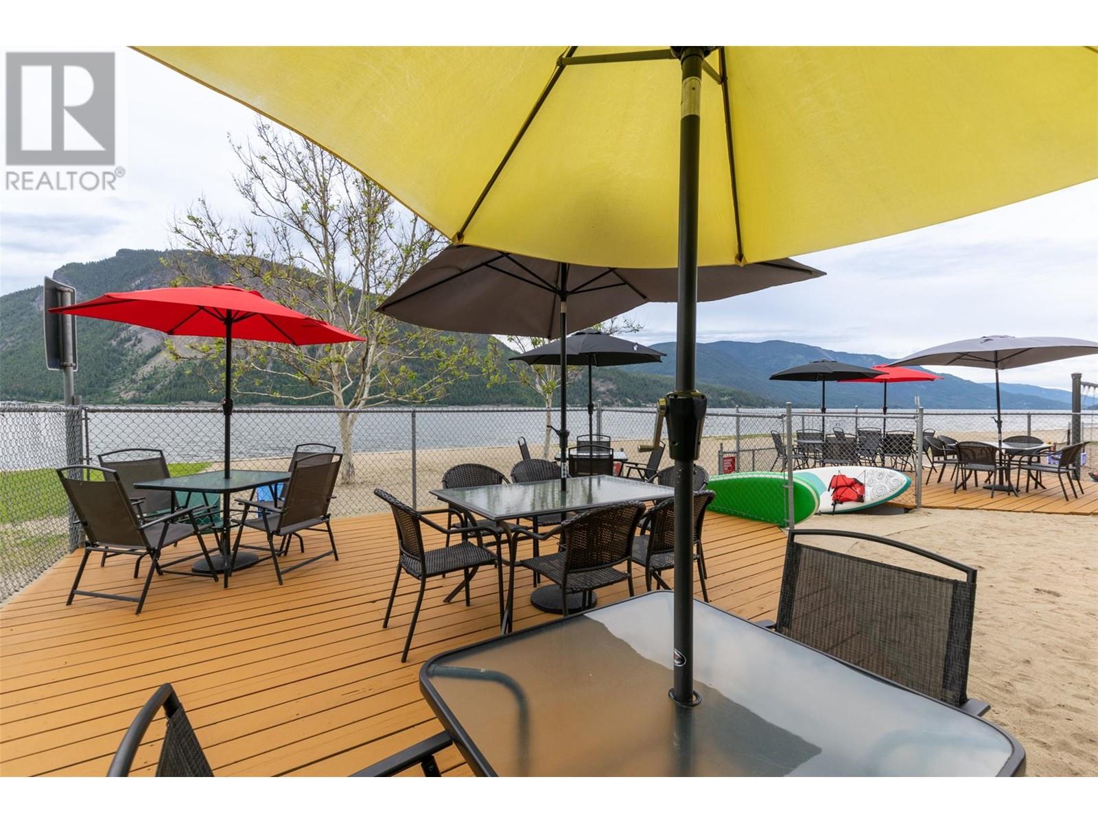  7220 36 Street Northeast, Salmon Arm