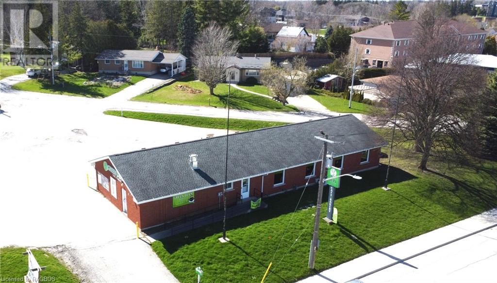 1319 Yonge Street S, Walkerton