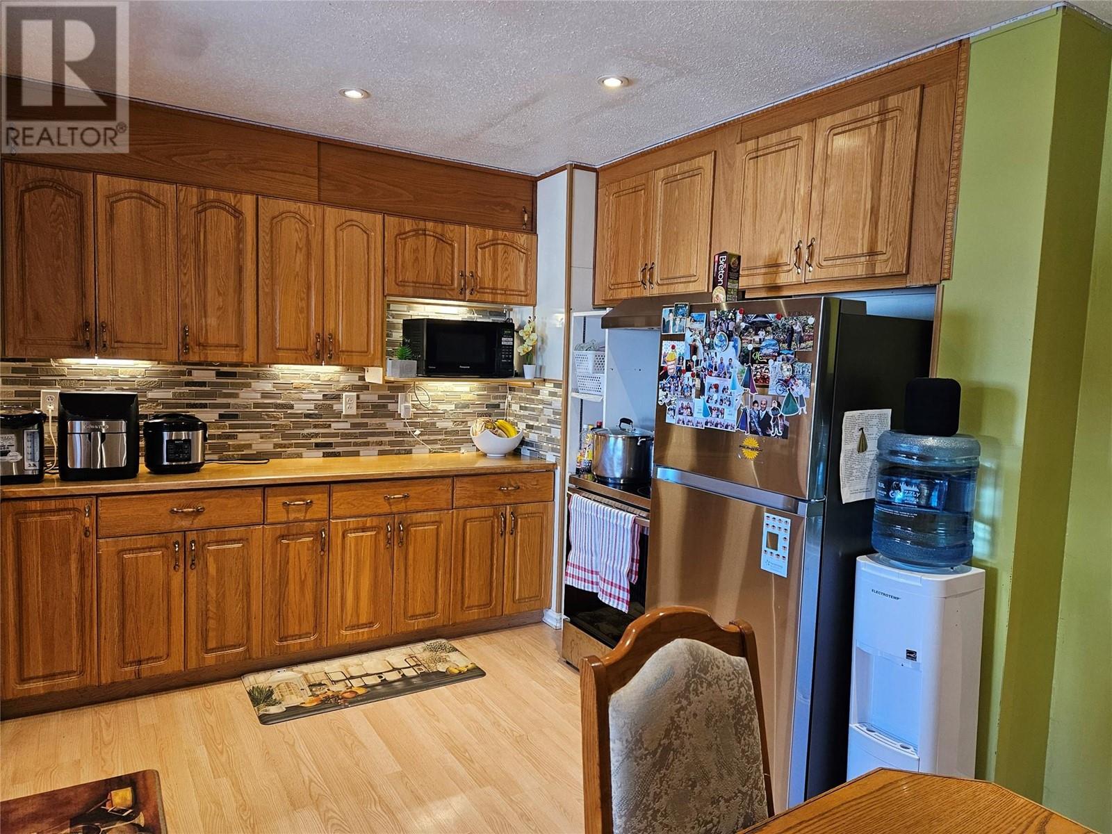 Photo 13 of 504 7th Avenue, Keremeos BC
