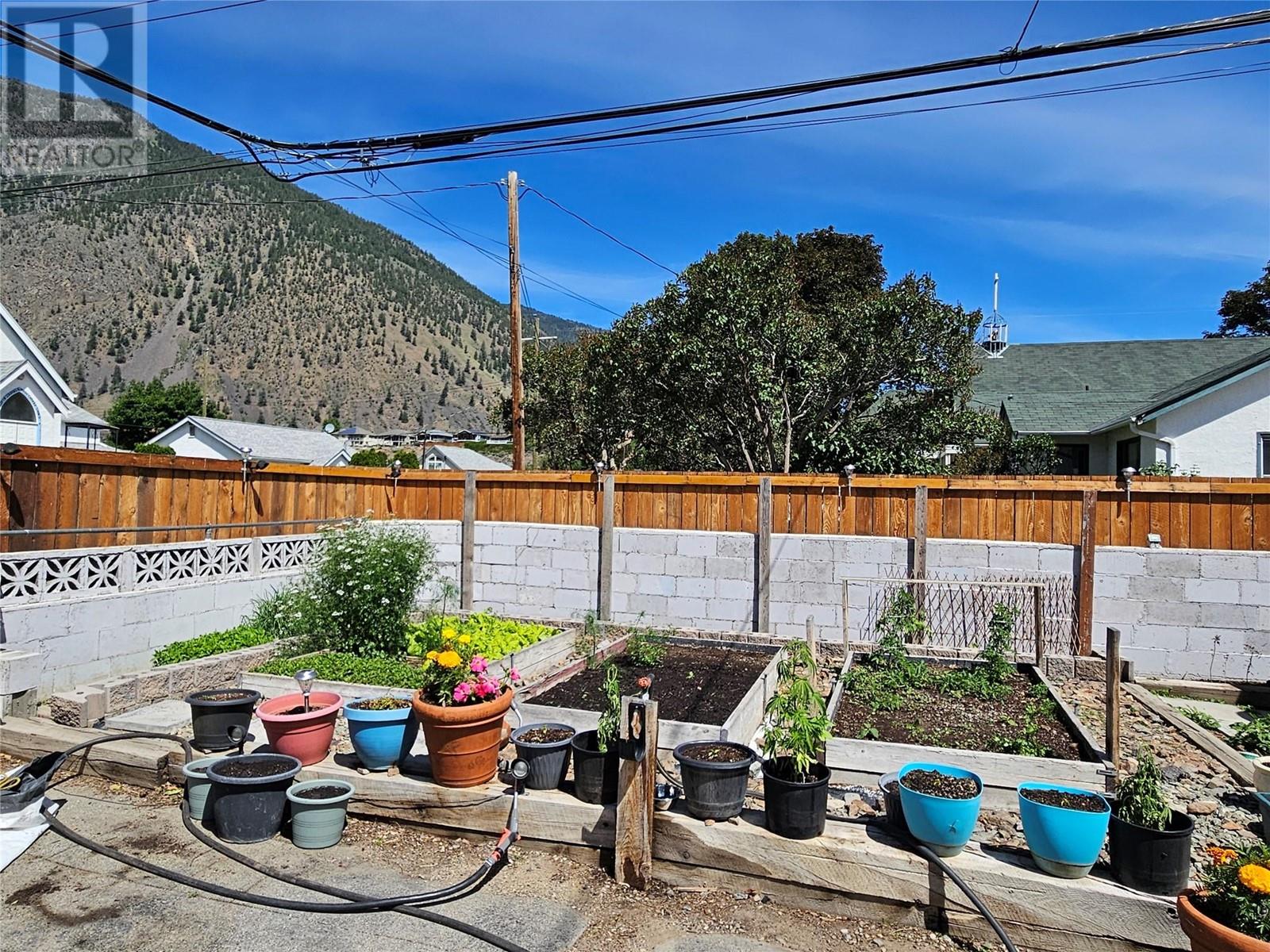 Photo 19 of 504 7th Avenue, Keremeos BC