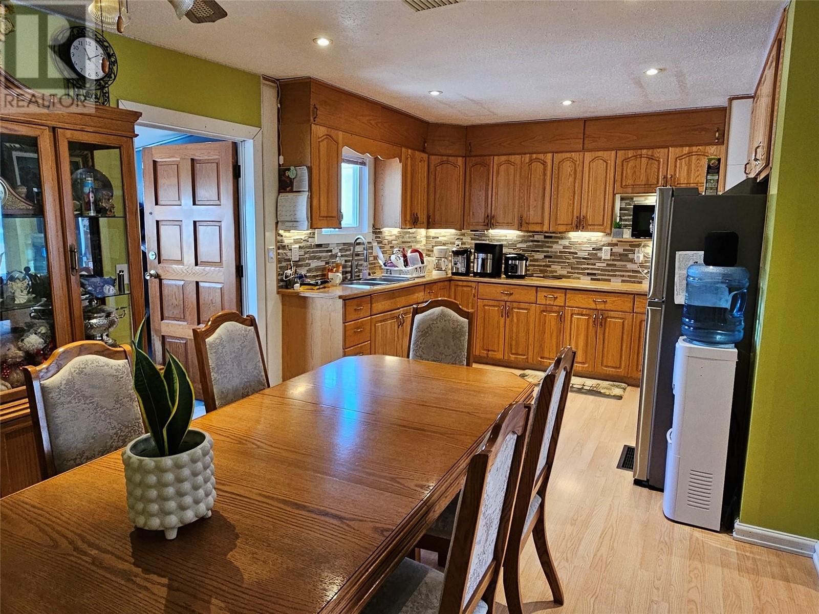 Photo 14 of 504 7th Avenue, Keremeos BC