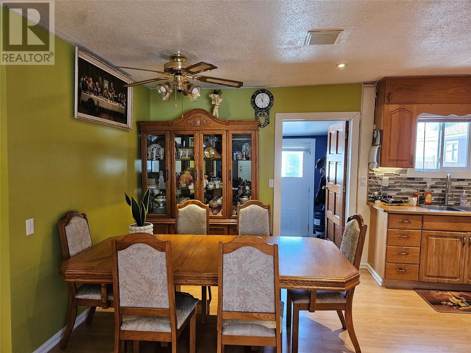 Photo 2 of 504 7th Avenue, Keremeos BC