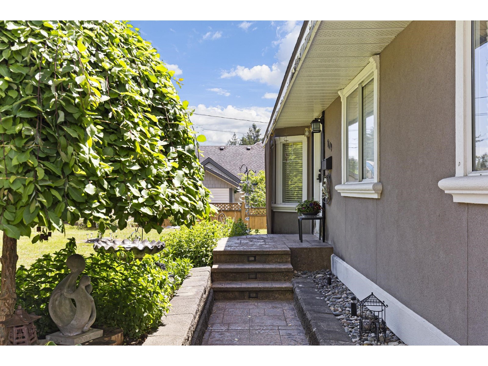 Photo 2 of 7679 Peterson Street, Mission BC