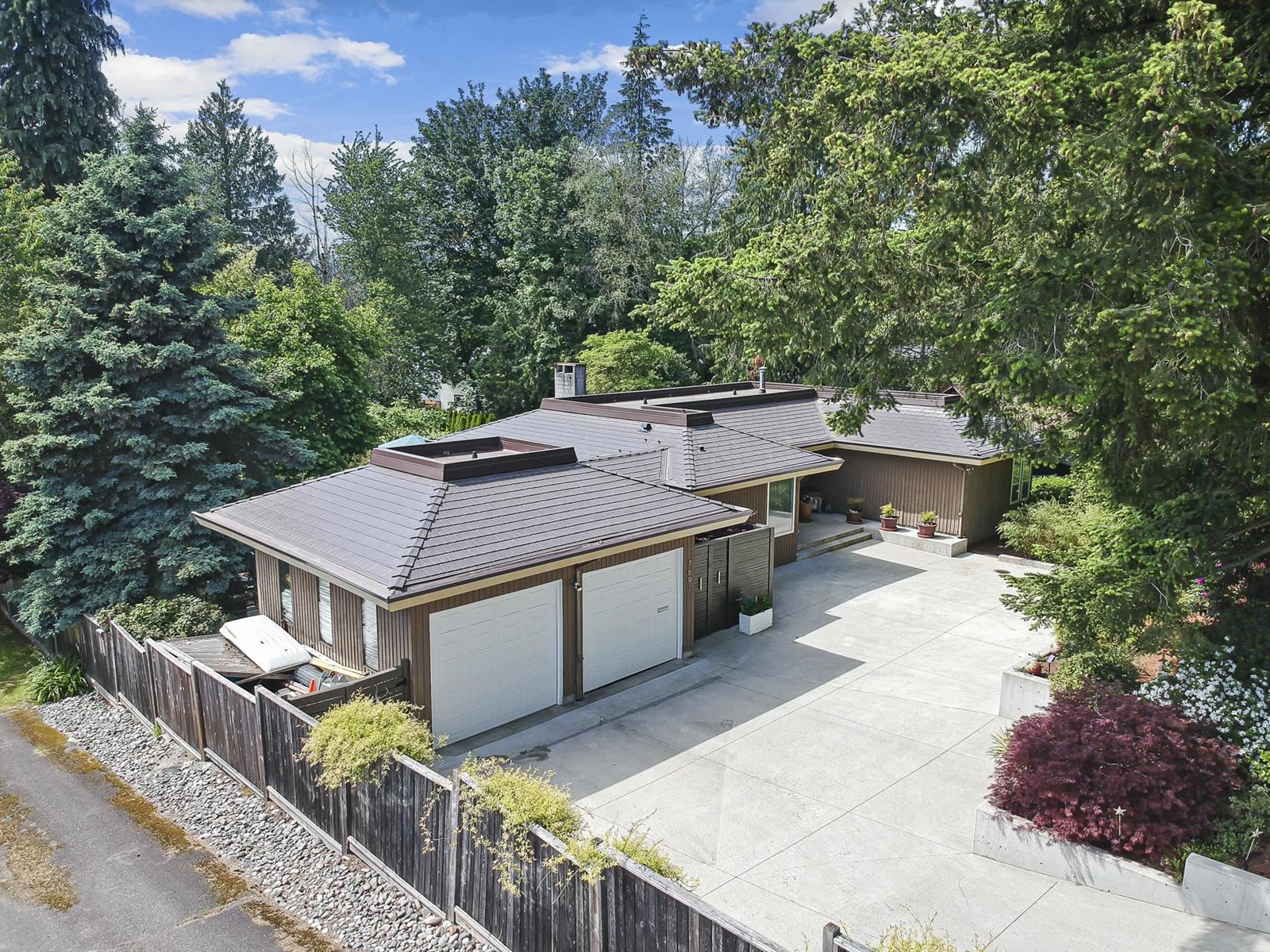 7691 PETERSON STREET, Mission real estate listing R2892047
