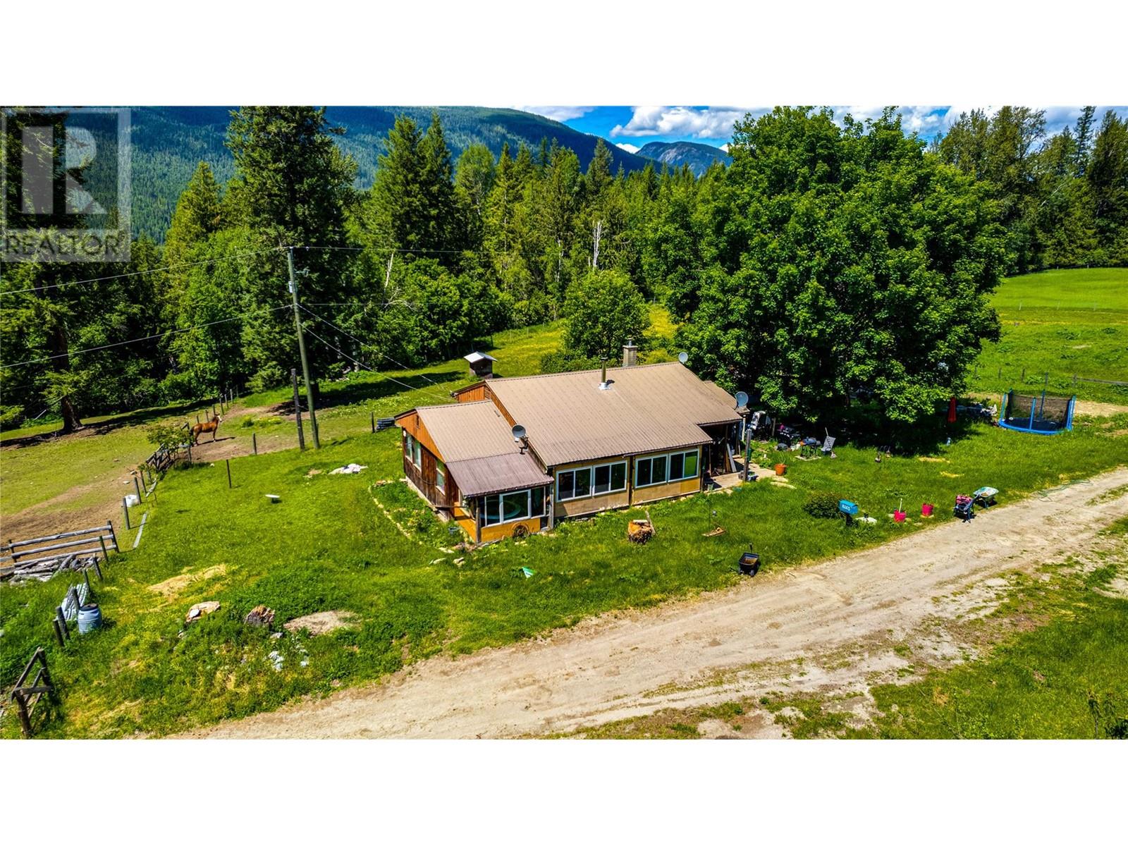  2301 Lumby Mabel Lake Road, Lumby