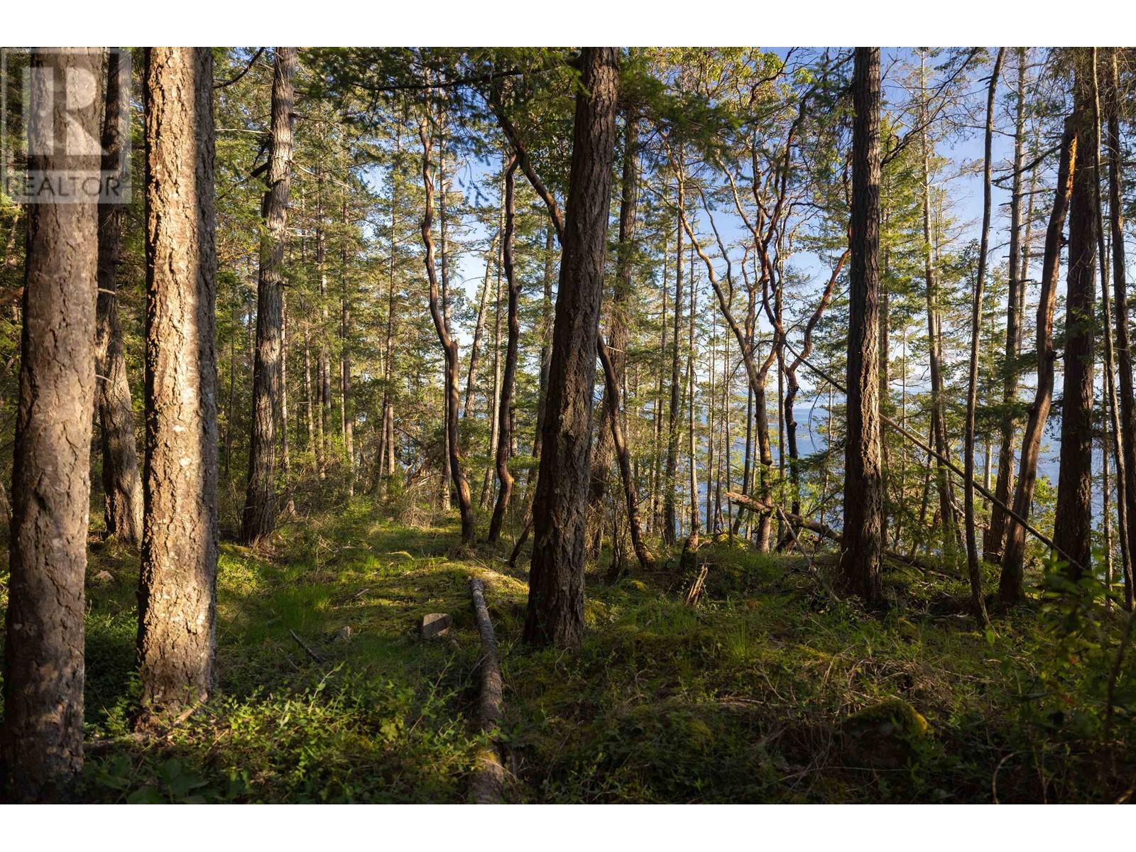 LOT C SUNSHINE COAST HIGHWAY, Sechelt
