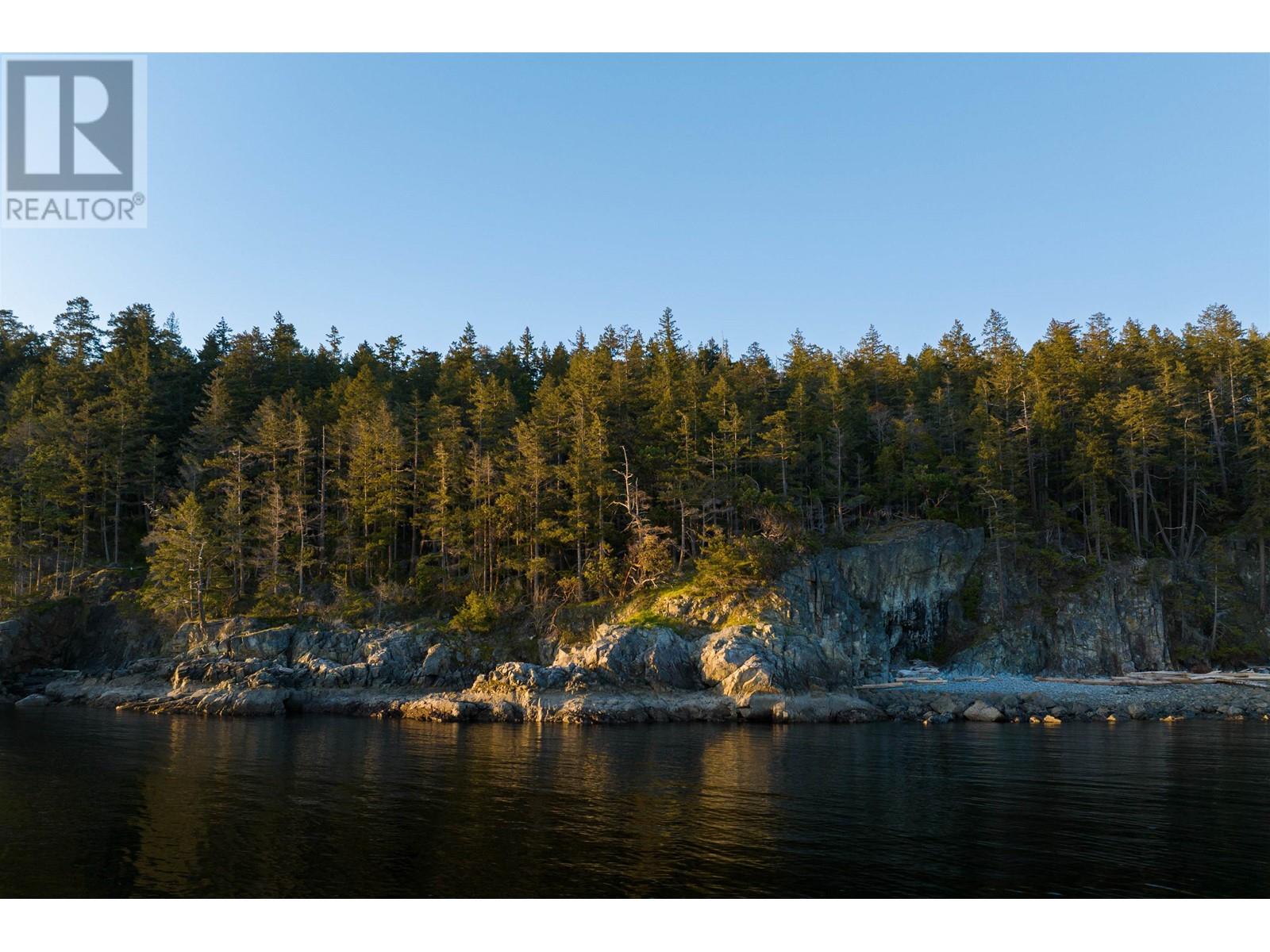 LOT C SUNSHINE COAST HIGHWAY, Sechelt