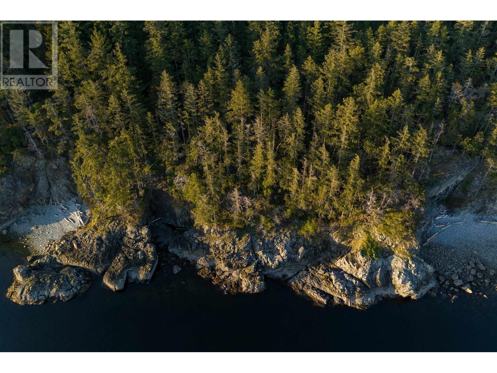 LOT C SUNSHINE COAST HIGHWAY, Sechelt
