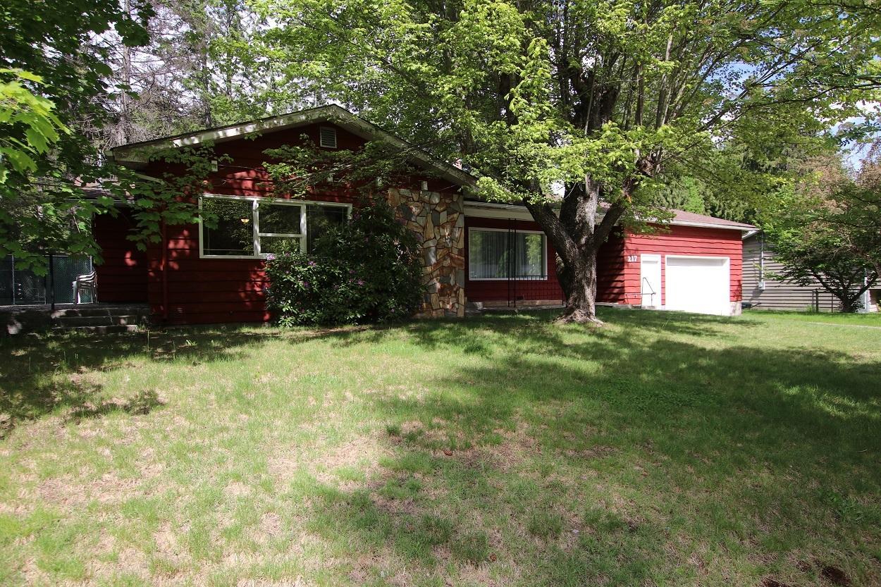 217 6th St, Nakusp