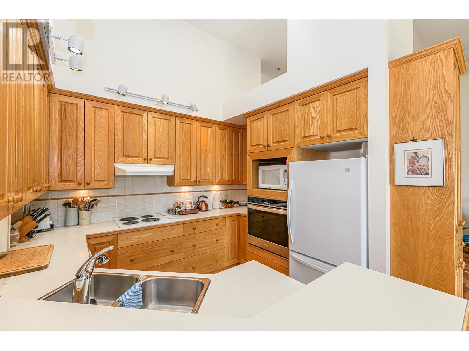 20 133 CORBETT ROAD, Salt Spring Island
