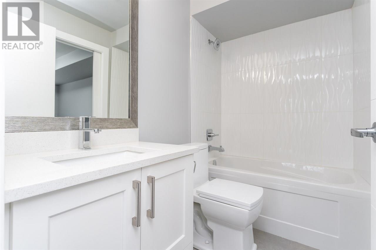 305 1990 WESTMINSTER AVENUE, Port Coquitlam real estate listing R2895626