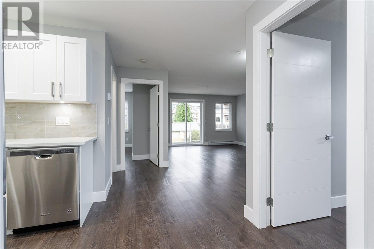 305 1990 WESTMINSTER AVENUE, Port Coquitlam real estate listing R2895626