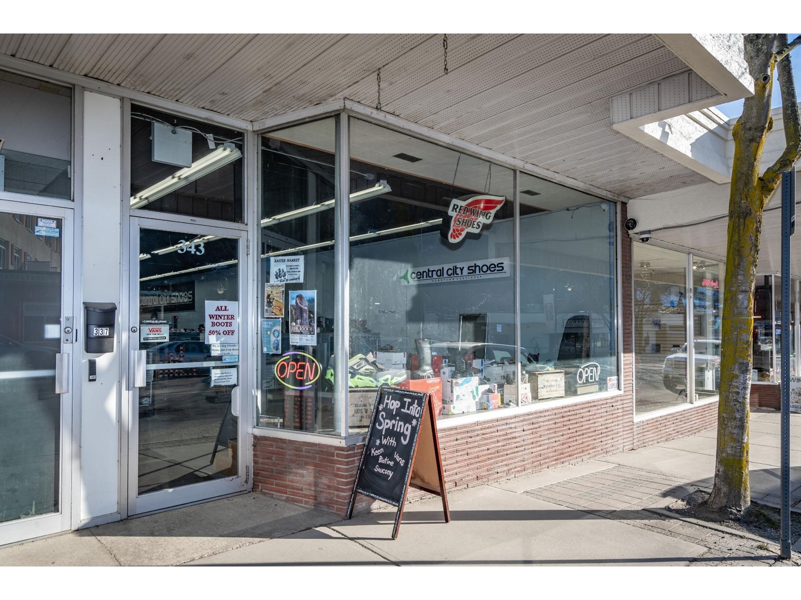 343 Columbia Avenue, North Castlegar
