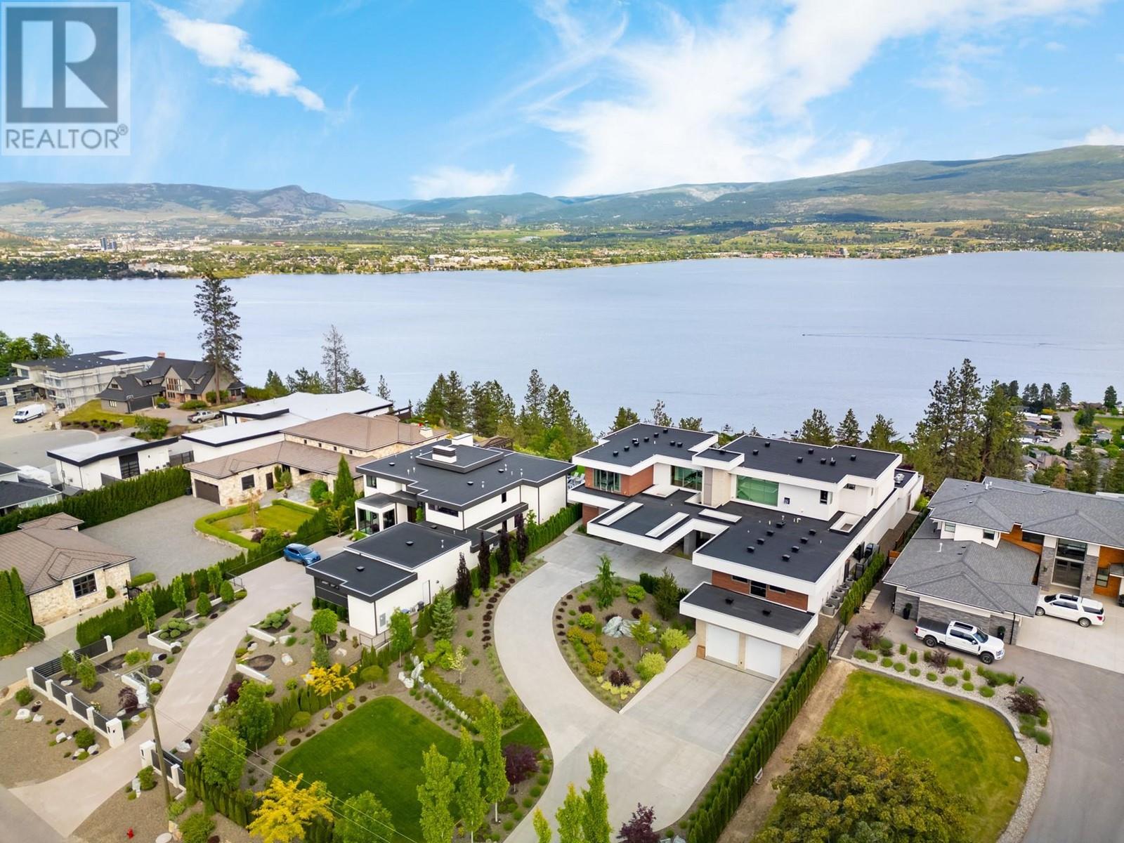  2469 Thacker Drive, West Kelowna