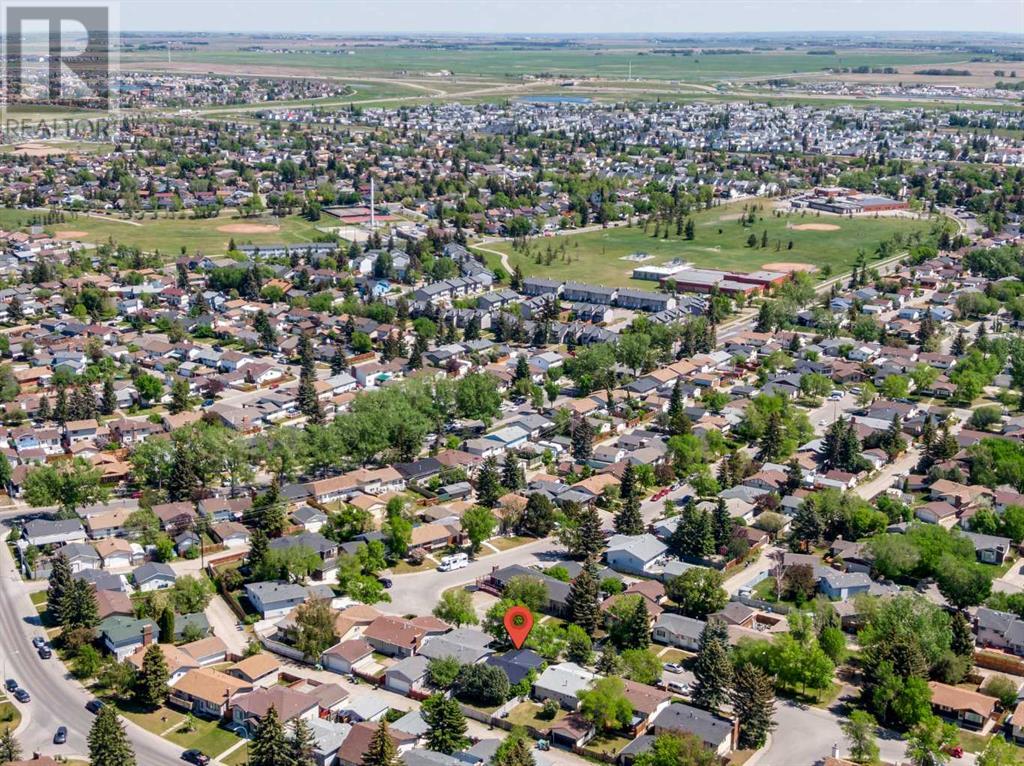 Single Family House Bungalow for Sale in  Templeside Circle NE Temple Calgary 