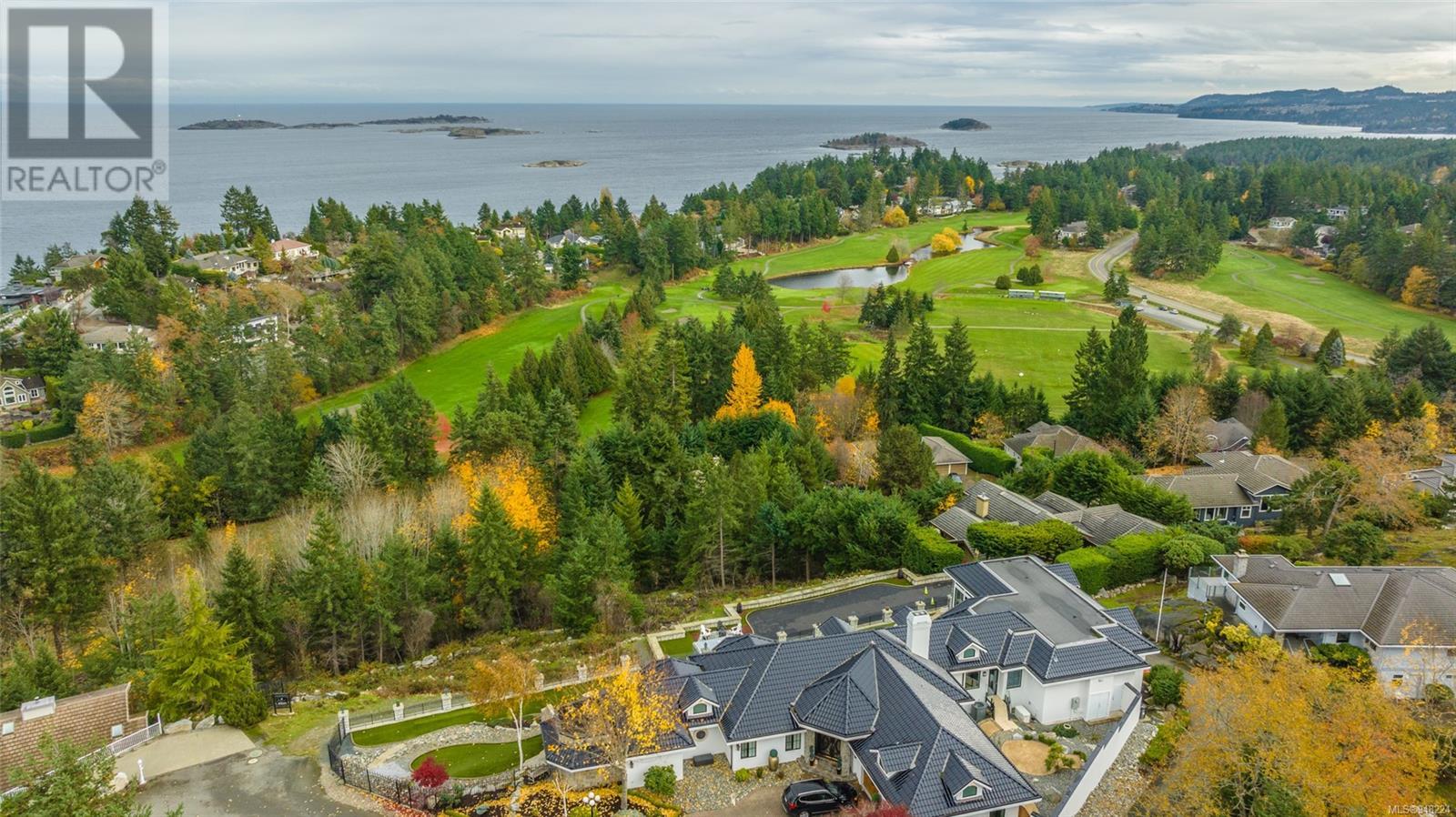 Photo 5 of 2220 Chelsea Pl, Nanoose Bay BC