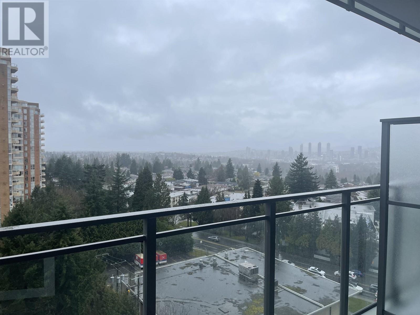 1106 4711 Hazel Street, Burnaby