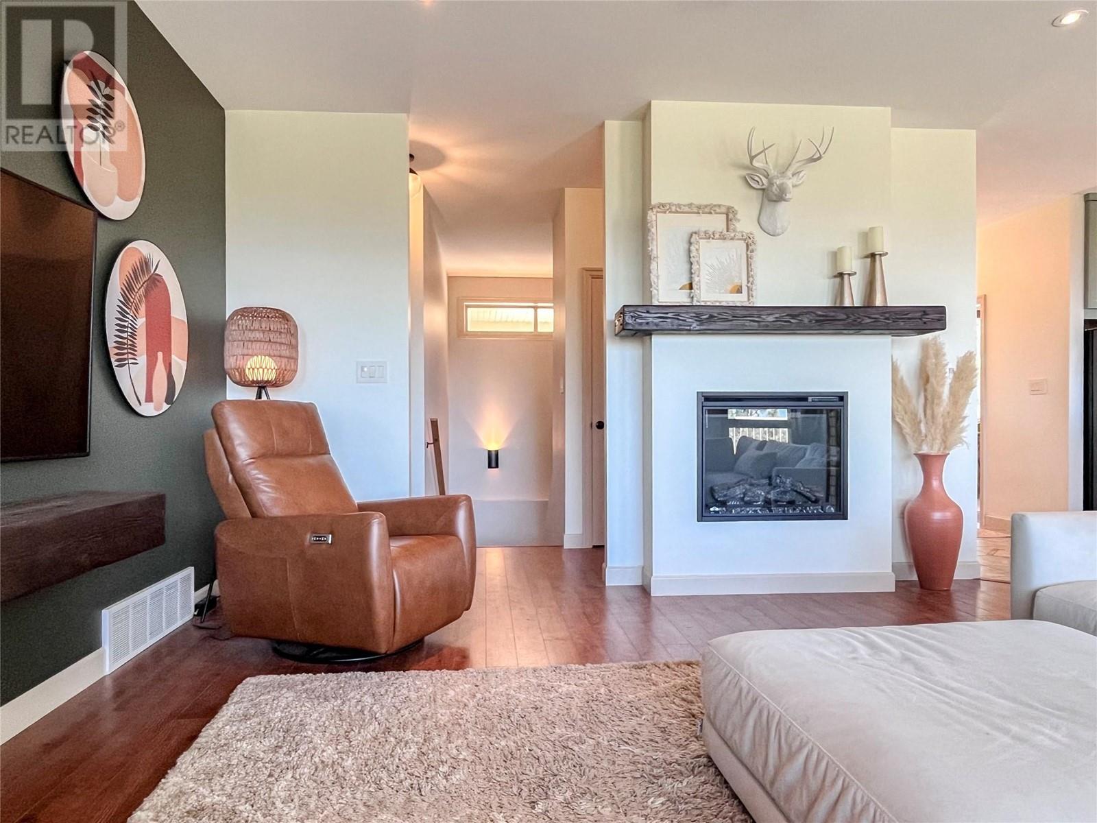  360 MULE DEER Drive, Osoyoos