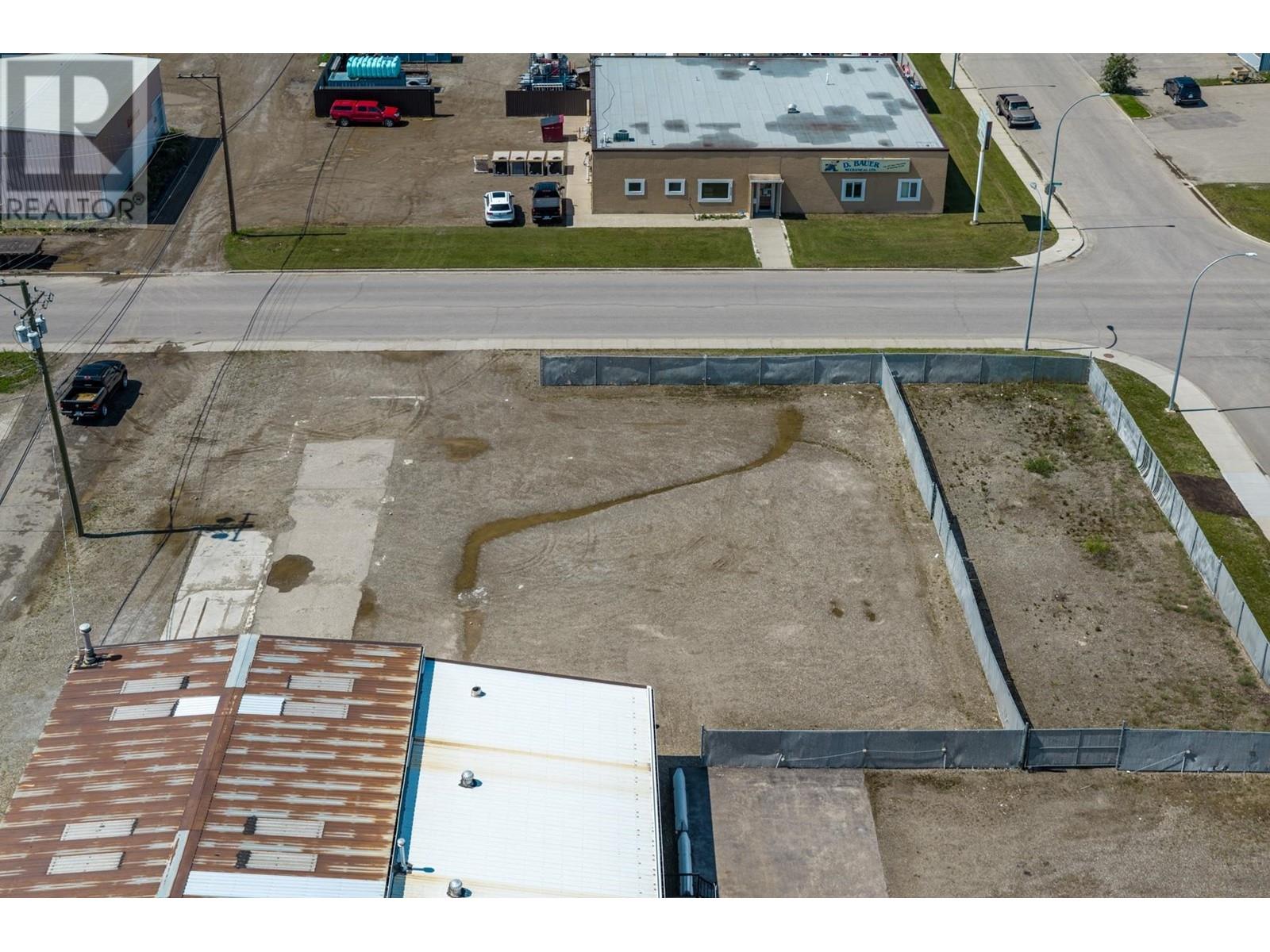 Photo 12 of 10107 94 Avenue, Fort St John BC