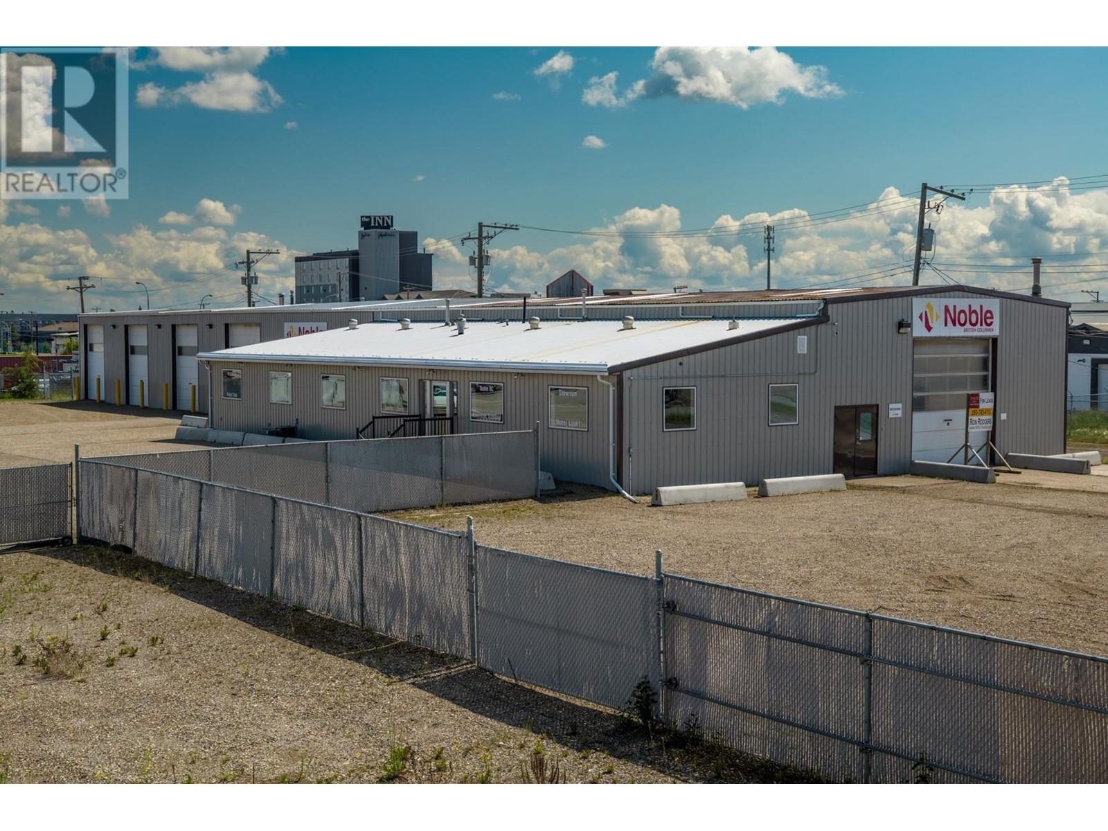 Photo 10 of 10107 94 Avenue, Fort St John BC