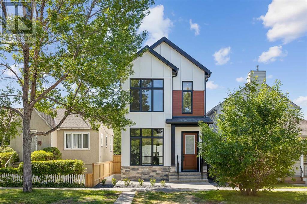 Single Family House for Sale in   Avenue NE Renfrew Calgary 