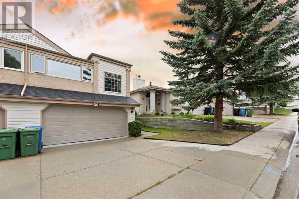 Single Family House Bi-level for Sale in  Millbank Hill SW Millrise Calgary 