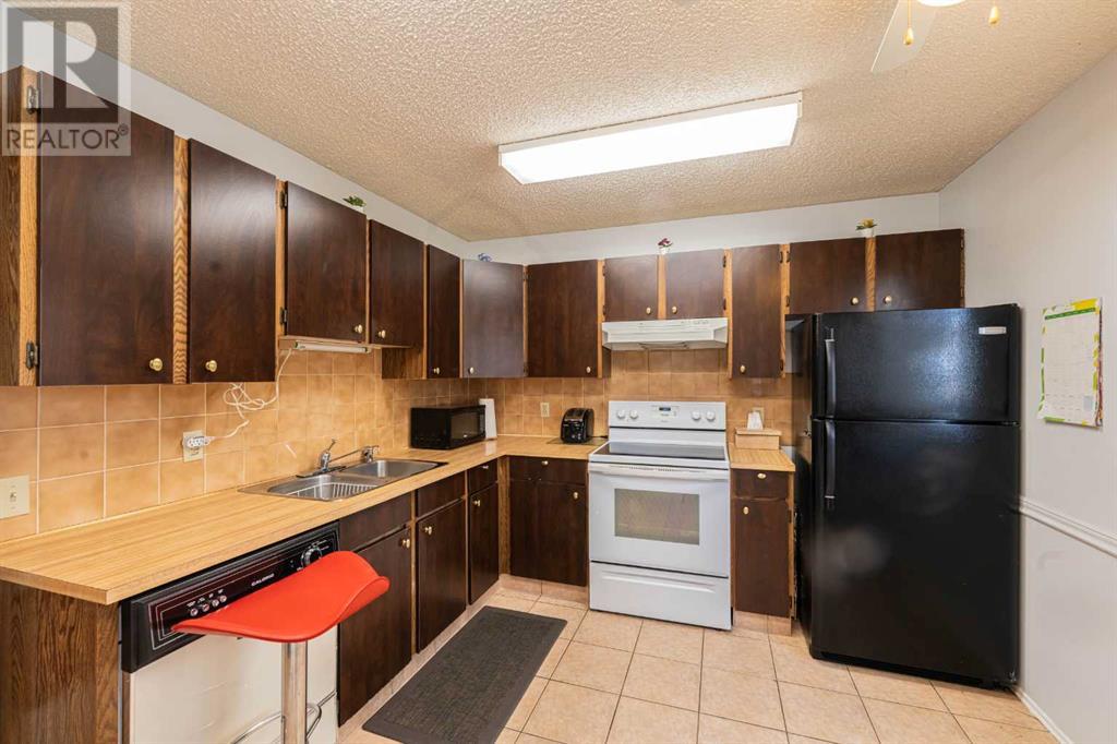 Single Family House for Sale in  Bernard Drive NW Beddington Heights Calgary 