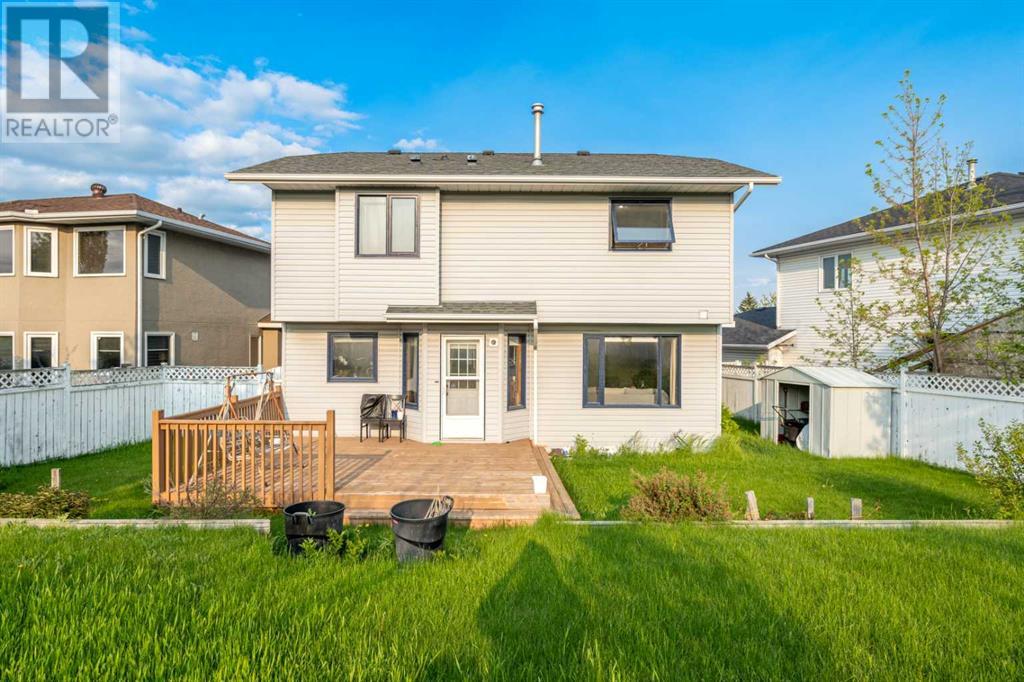 Single Family House for Sale in  Hidden Vale Close NW Hidden Valley Calgary 
