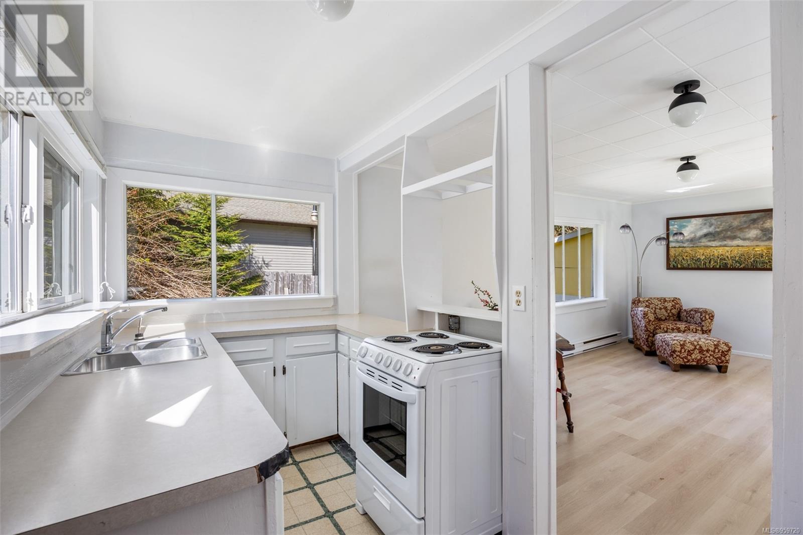 6148 Aldergrove Dr, Courtenay real estate listing 959720
