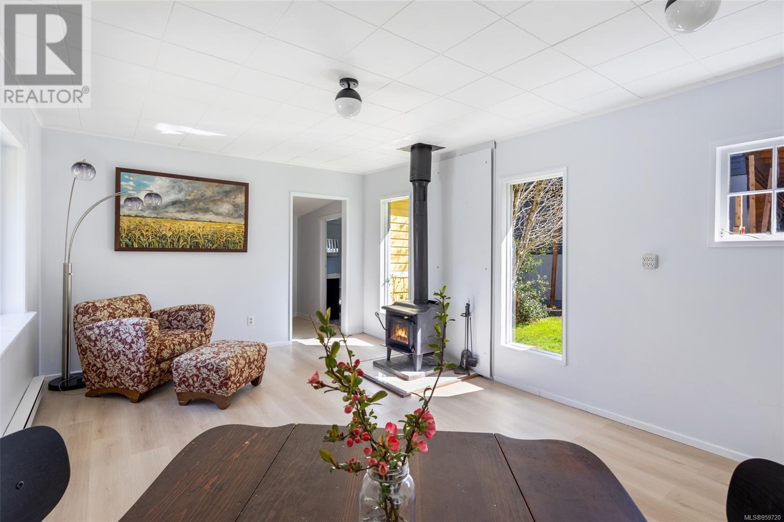 6148 Aldergrove Dr, Courtenay real estate listing 959720